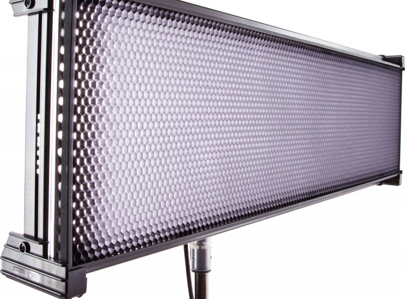 Kino Flo Celeb 400 with louver